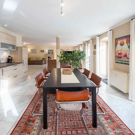 Yachthafenflair - Mit Blick Auf Den Warener Hafen Waren (Mueritz)